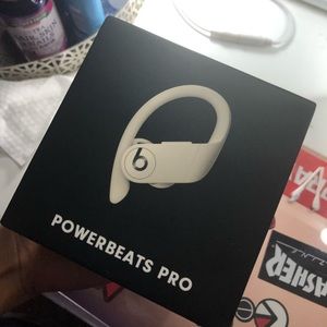 Powerbeats Pro